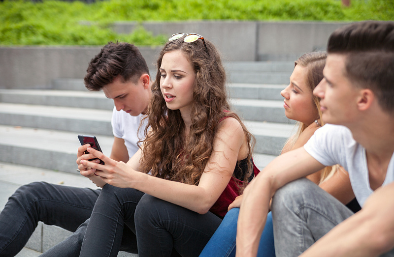 Как Интернет изменил коммуникативные способности подростков?